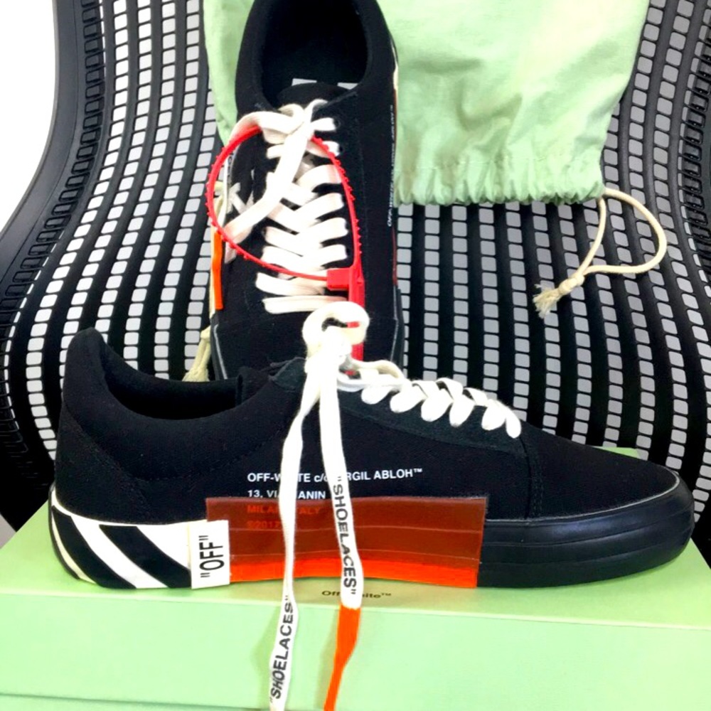 “Off white” sneakers vulcanized